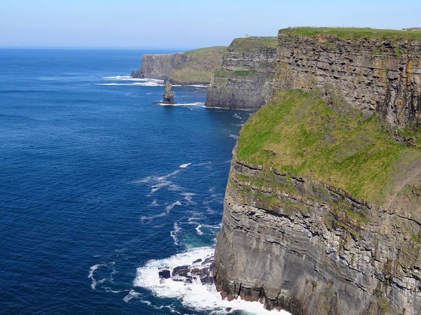 Landscape of the Cliffs of Moher - Day Tour